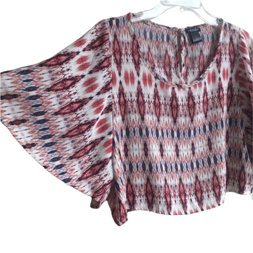 NWT Crop Top Multi Tribal Print Batwing Sleeve Abbreviated Small Stoosh
